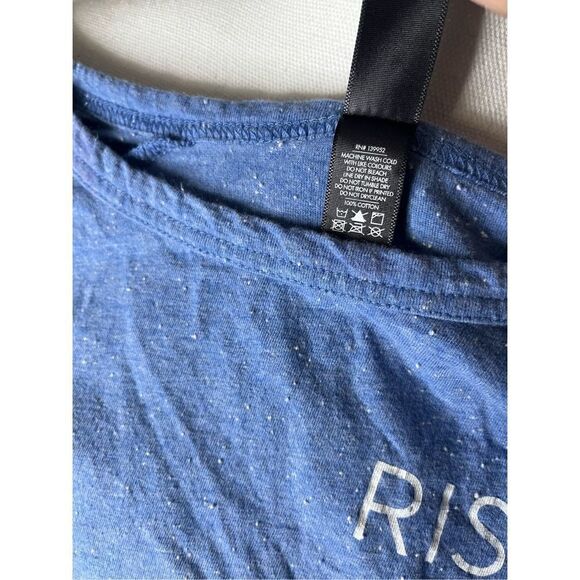 Asics Blue Rise & Mom Print 100% Cotton Long Sleeve Crew Neck T-Shirt Size Small - Picture 4 of 5